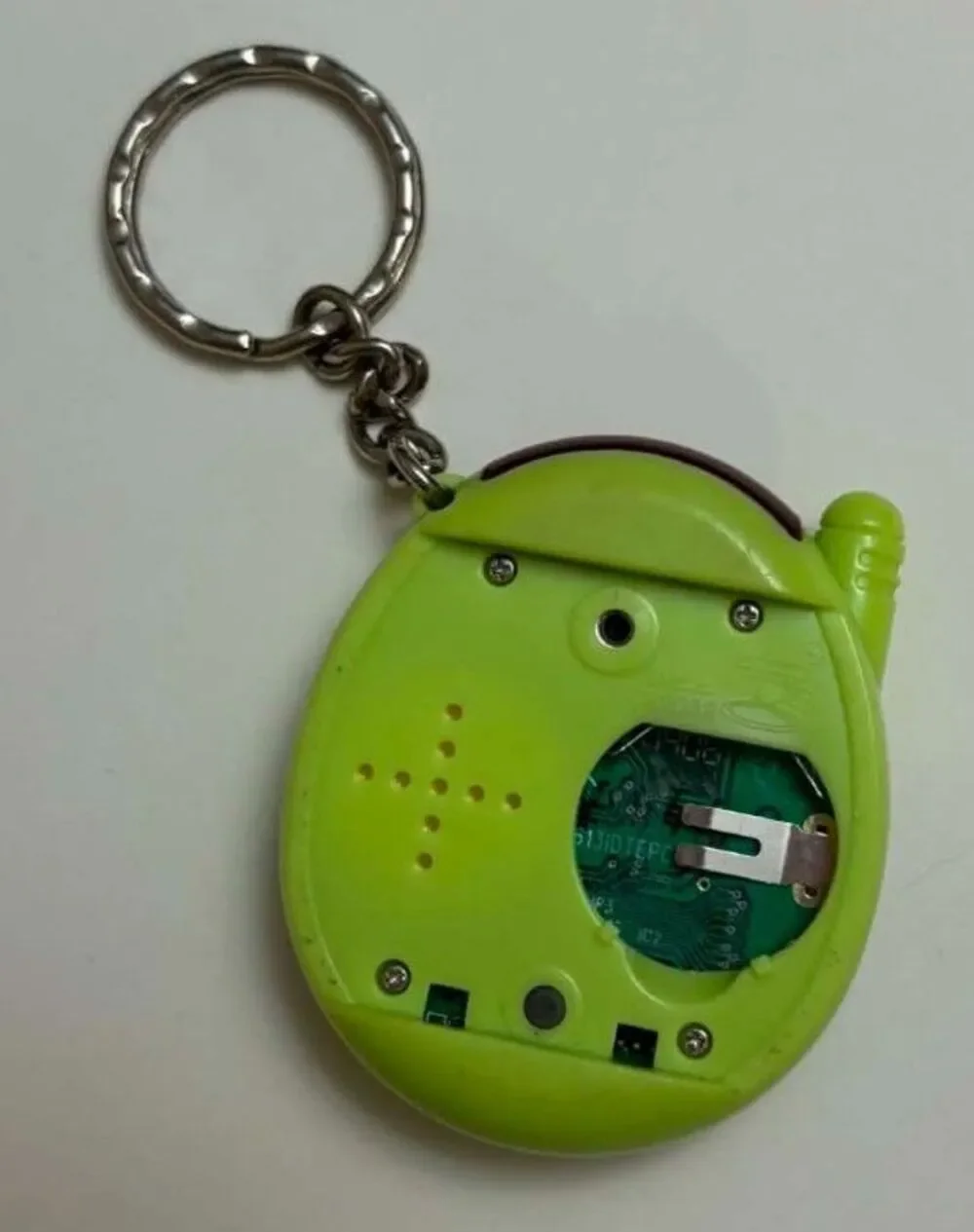 Vintage Tamagotchi Connection V3 Hibiscus Tropical Green TamaTown 2004 Keychain